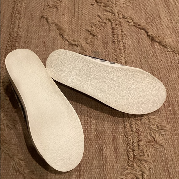 BETSEY JOHNSON EDNA BLACK WHITE CHECKERED BUMBLEBEE SLIP ON SNEAKERS SZ. 7.5 - Picture 8 of 10